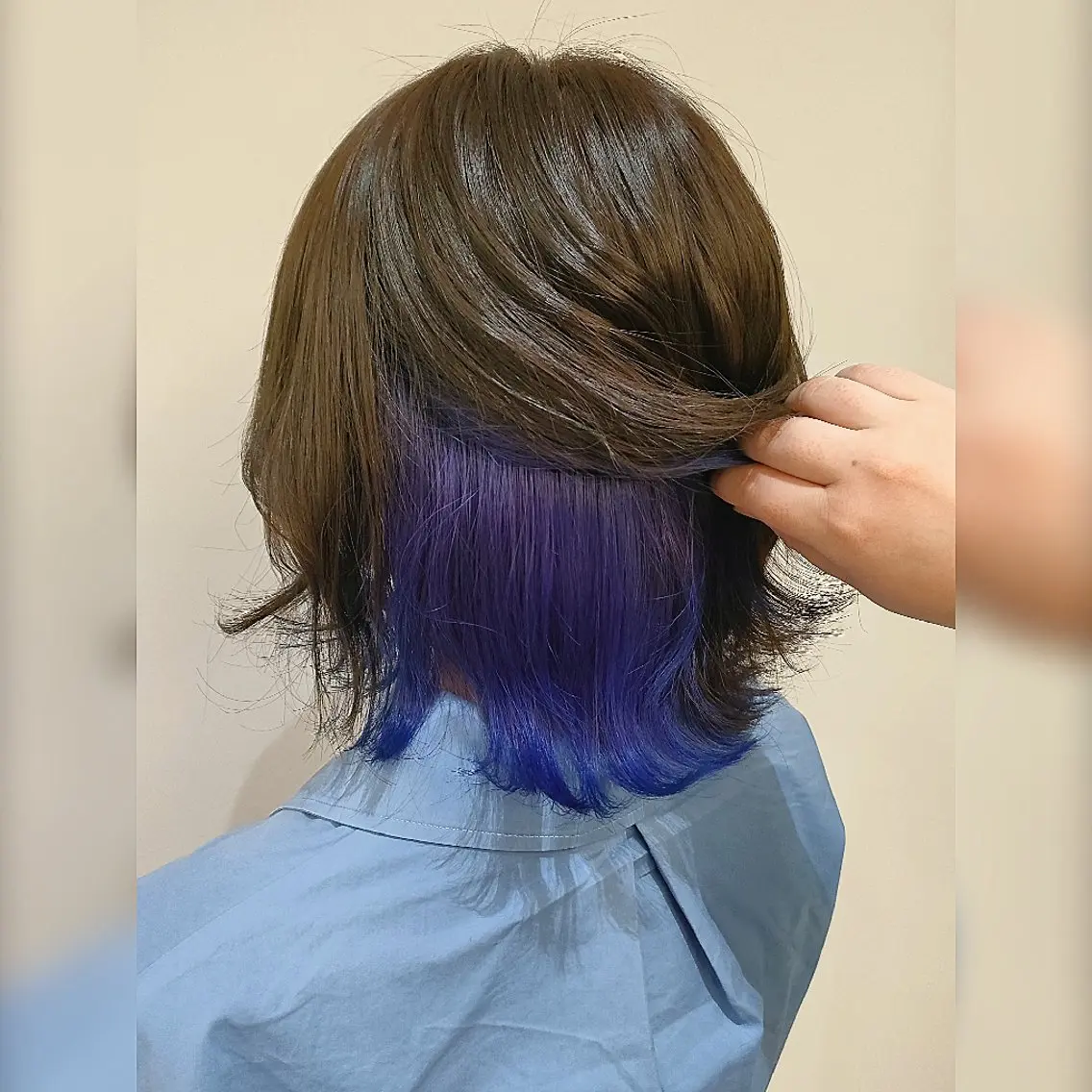 カラー ミディアム アッシュ ベージュカラー ブルーカラー 💜Ayala 🌈SHIHO💜のヘアスタイル
