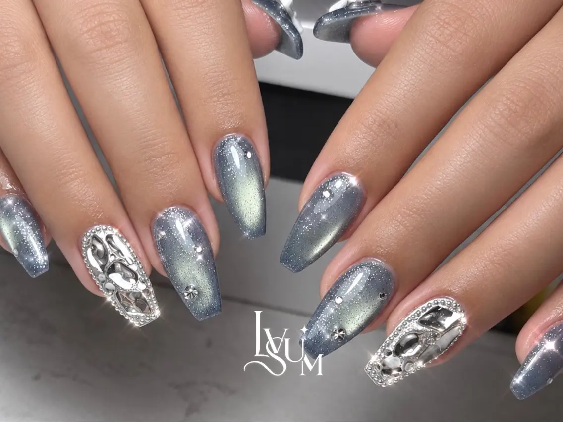 ネイル マグネットネイル ハンドネイル lvsum nailのネイルデザイン