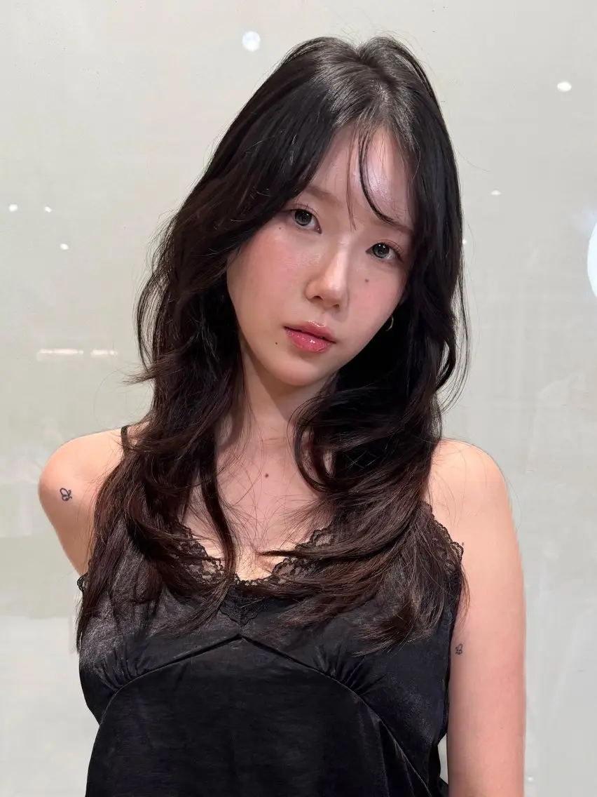 ロング レイヤーカット カット NEWTON 🌟ミニモ限定のヘアスタイル
