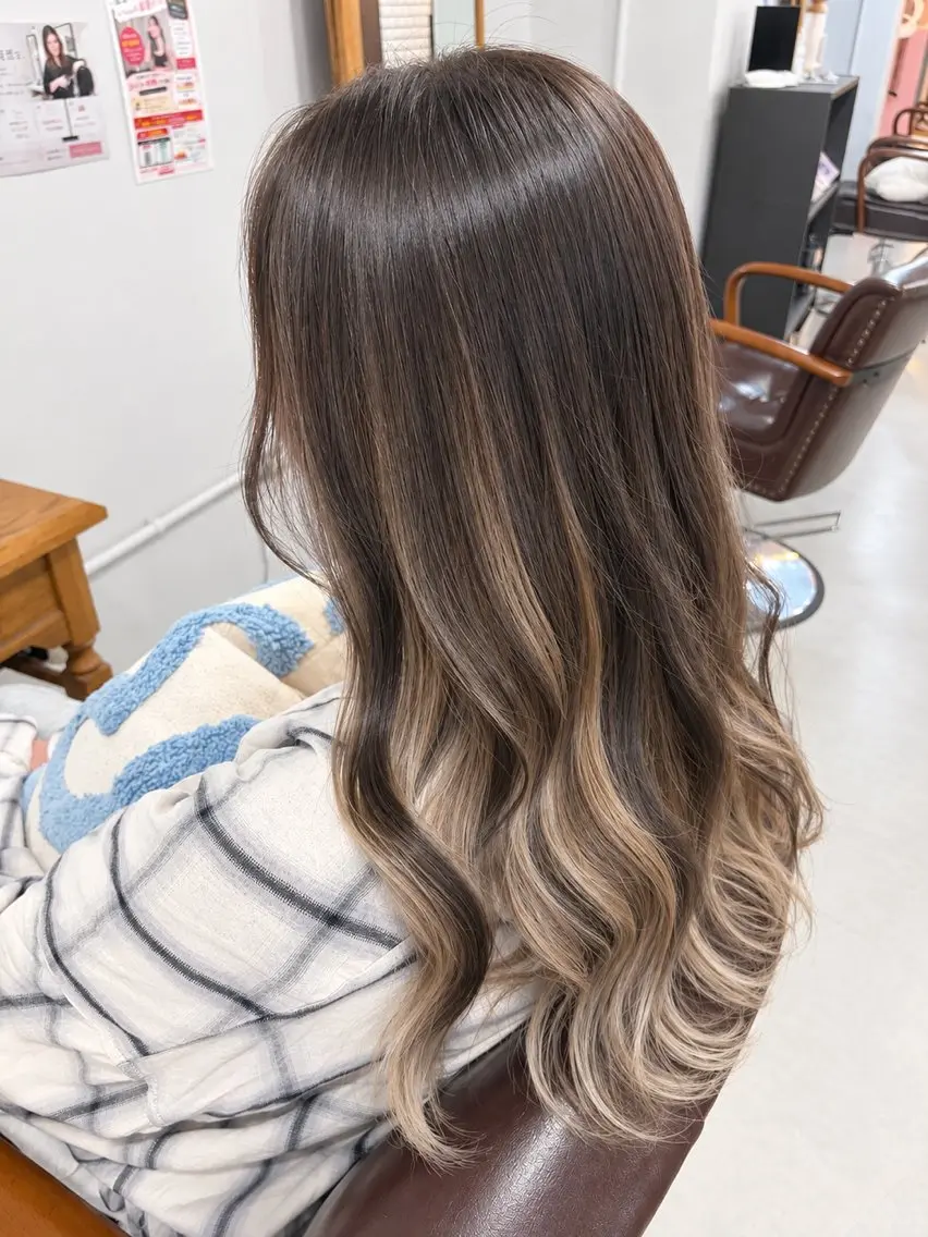 ロング 艶髪🫧透明感 💎岡庭春菜🎀のヘアスタイル