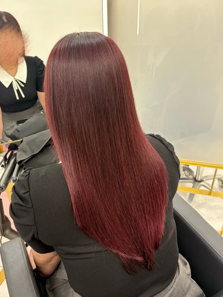 ロング カラー momo /ブリーチなしピンクのヘアスタイル