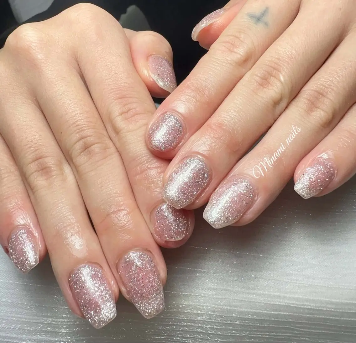 ネイル アートネイル ガーリー キラキラネイル 韓国ネイル マグネットネイル ハンドネイル Minami Nailsのネイルデザイン