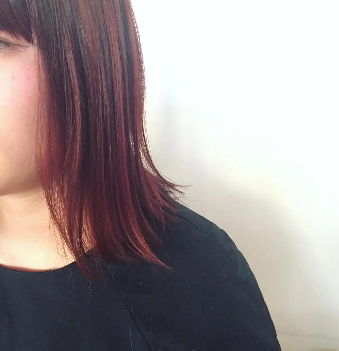 ミディアム カラー conne& ririのヘアスタイル