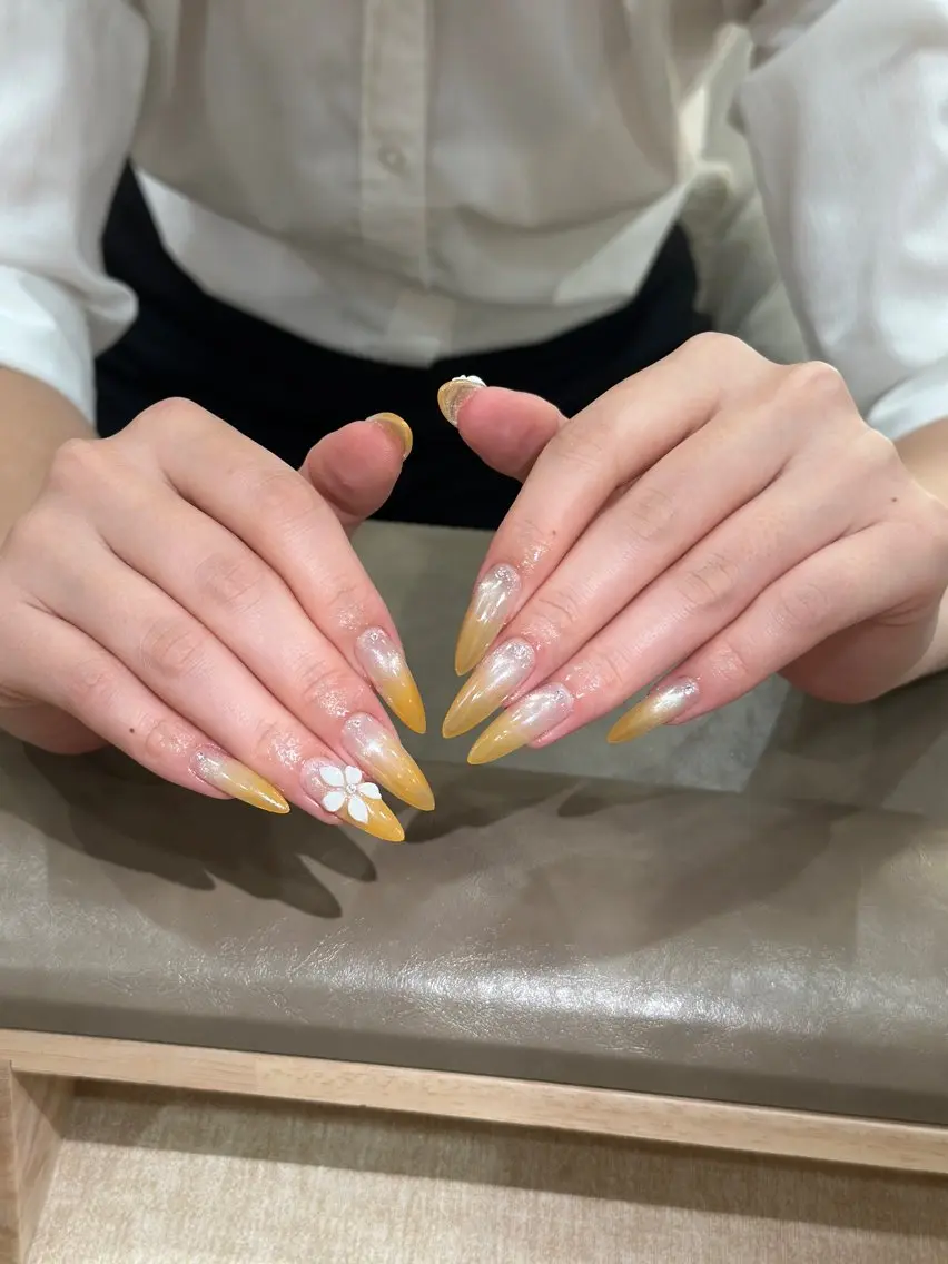 ネイル ジェルネイル 韓国ネイル 持ち込み シンプルネイル ワンホンネイル ハンドネイル 🎀Aura. Yurachanのネイルデザイン