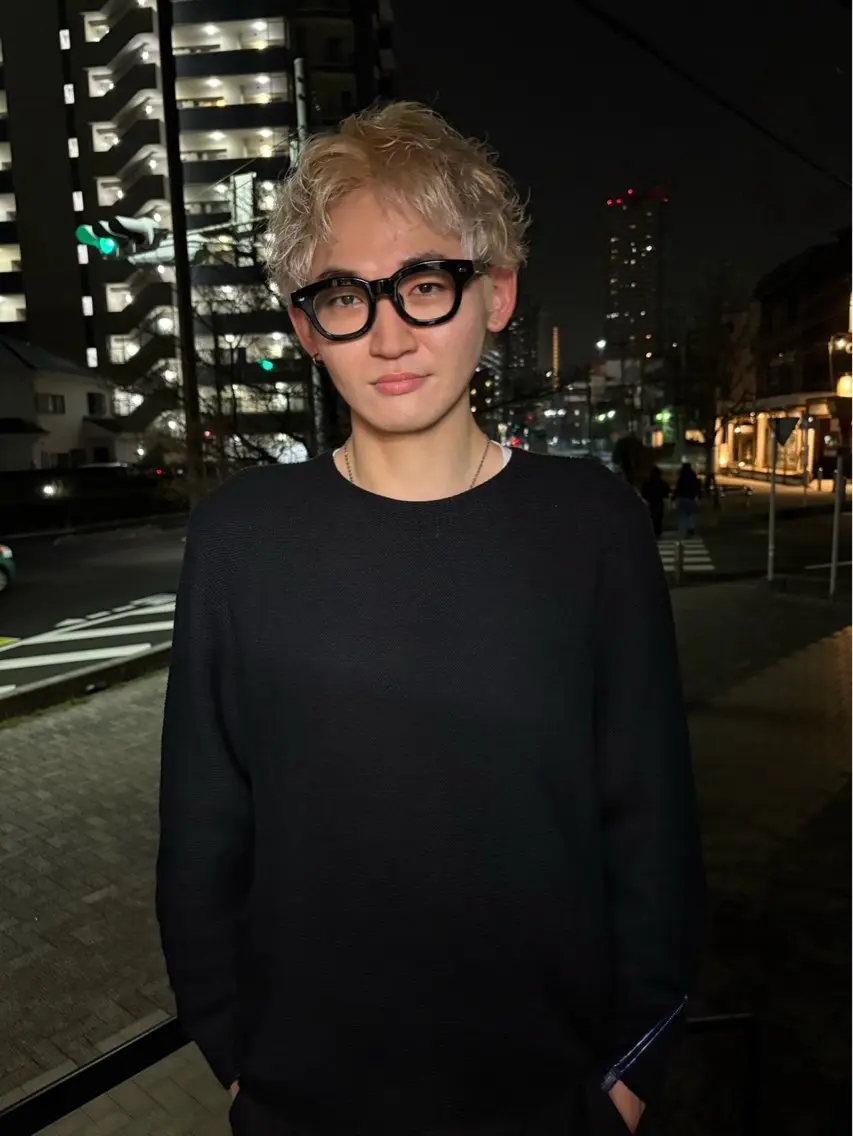 ショート メンズ メンズブリーチ スパイキーショート ショートヘア 五十嵐 雄毅のヘアスタイル