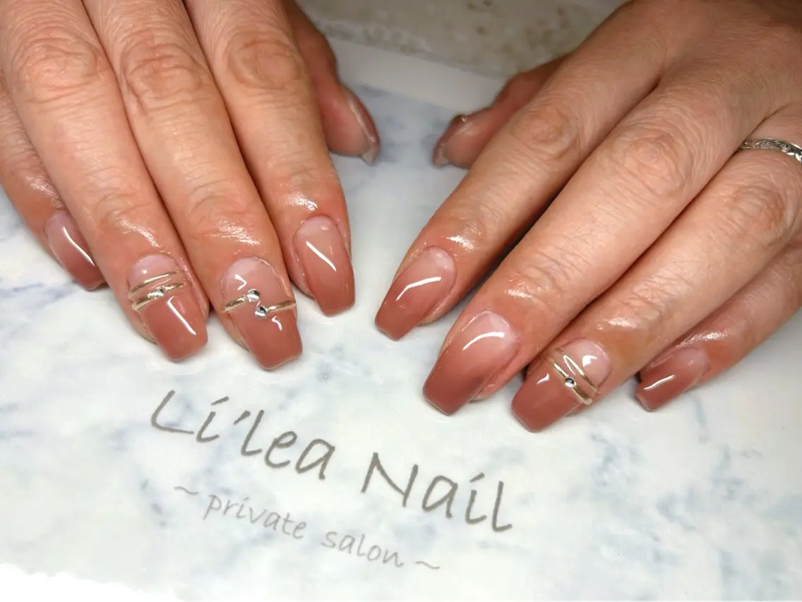 ネイル ハンドネイル Li'leaNail AINAのネイルデザイン