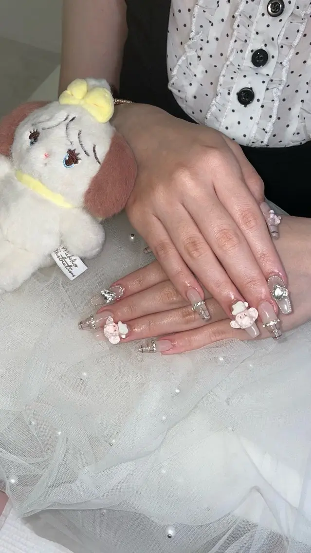ネイル Moon nail salonのネイルデザイン