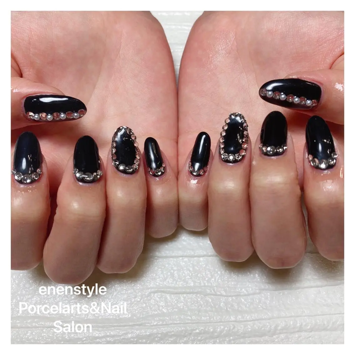ミディアム ネイル ハンドネイル 🐾enen style 🐾のネイルデザイン