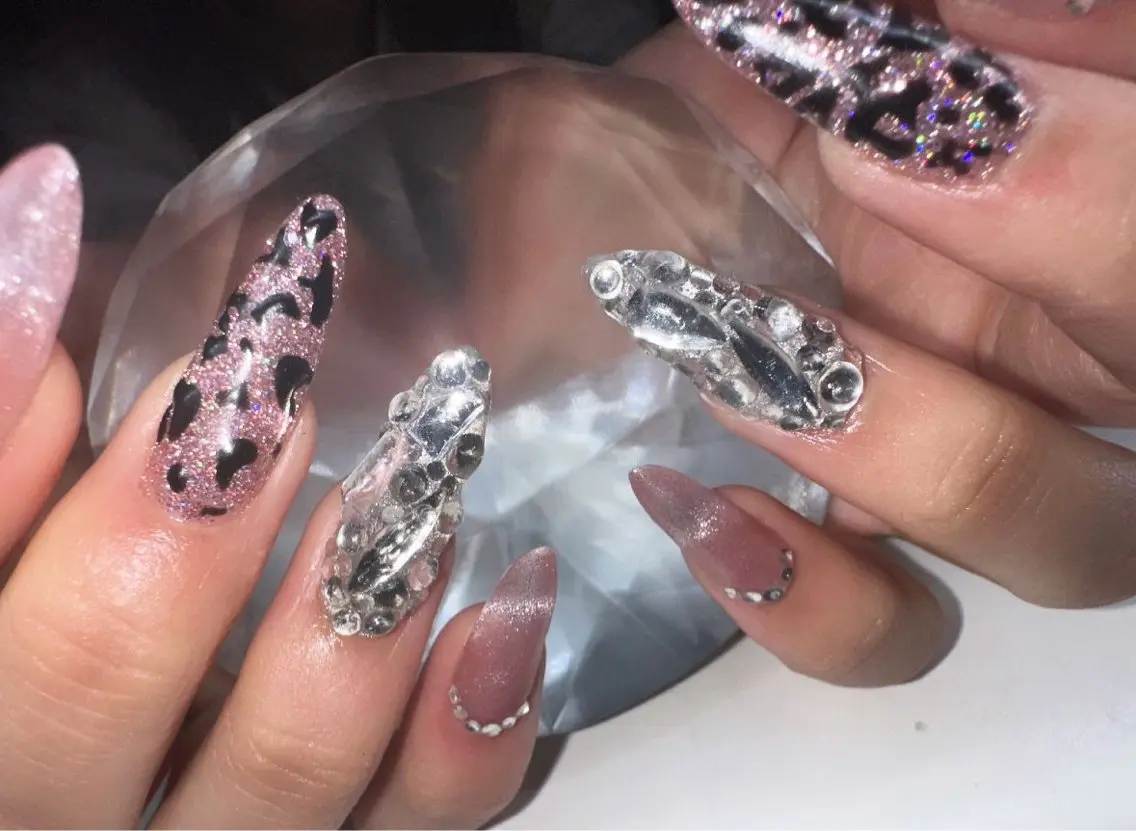 セミロング ハンドネイル YOKOSUKA NAILS💅✨のネイルデザイン