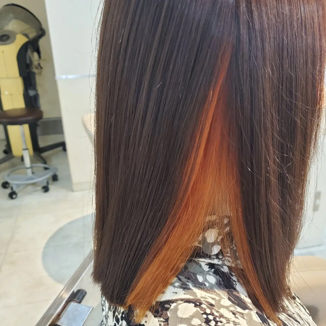 カラー インナーカラー オレンジ ヘアカラー 浦川 敬太のヘアスタイル