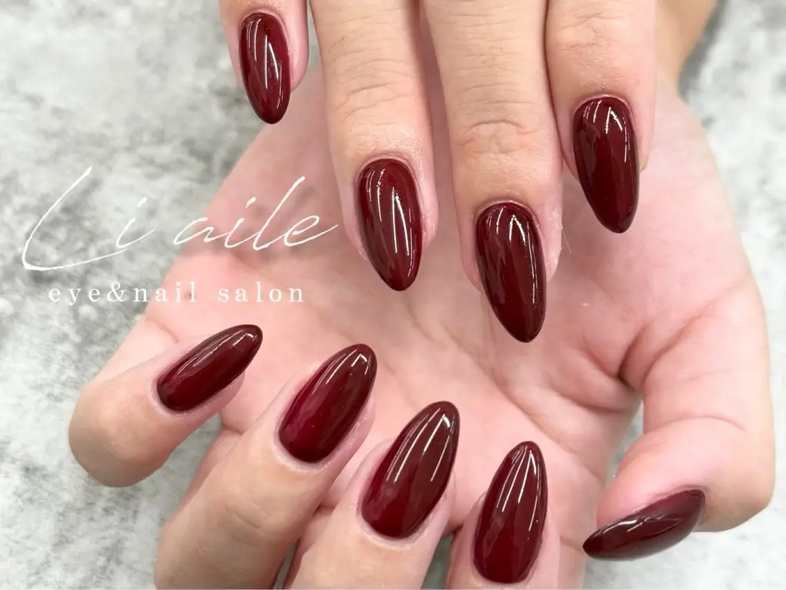 セミロング Li aileのネイルデザイン