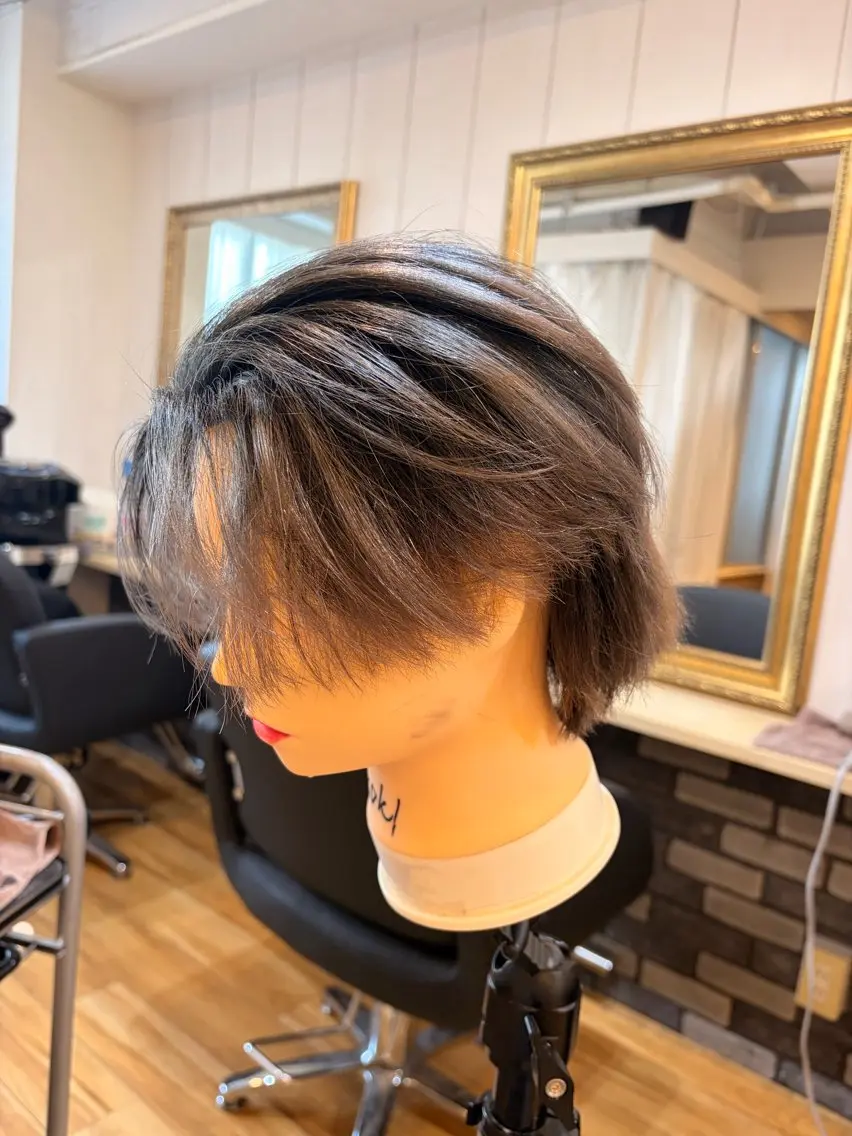 メンズ メンズバレイヤージュ ヘアカラー ハイトーンカラー cecil kokiのヘアスタイル