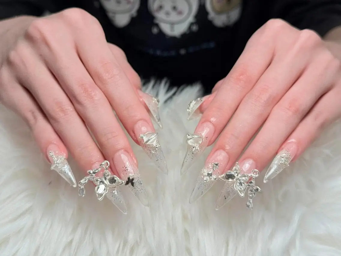 ネイル フレンチネイル 韓国ネイル 水色 マグネットネイル ニュアンスネイル ハンドネイル Hana Rose Nailのネイルデザイン