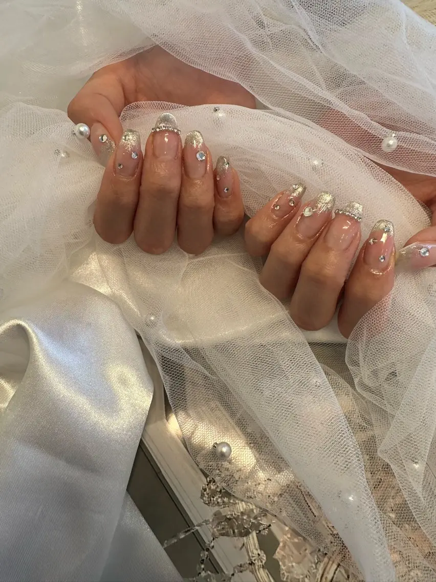 ネイル sara : salon ELVIのネイルデザイン