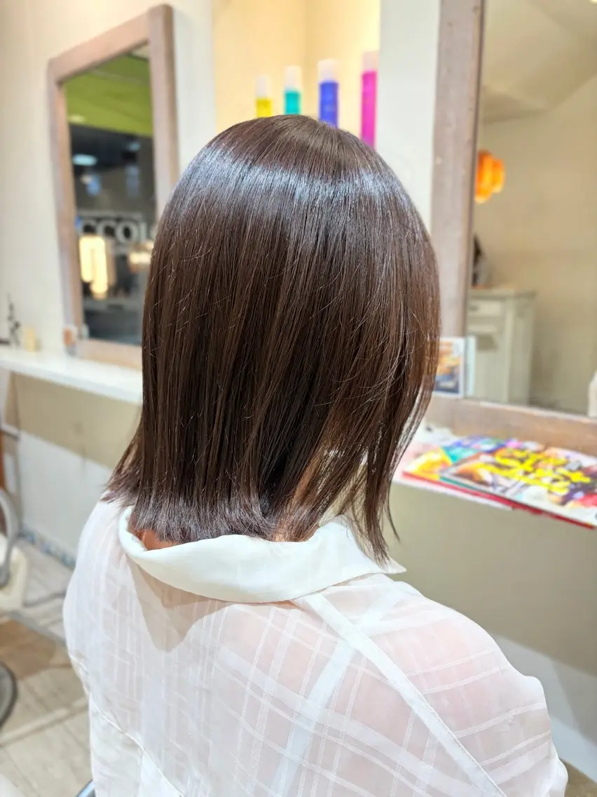 ミディアム カット ヘアカラー NICCOLO室見 Erinaのヘアスタイル