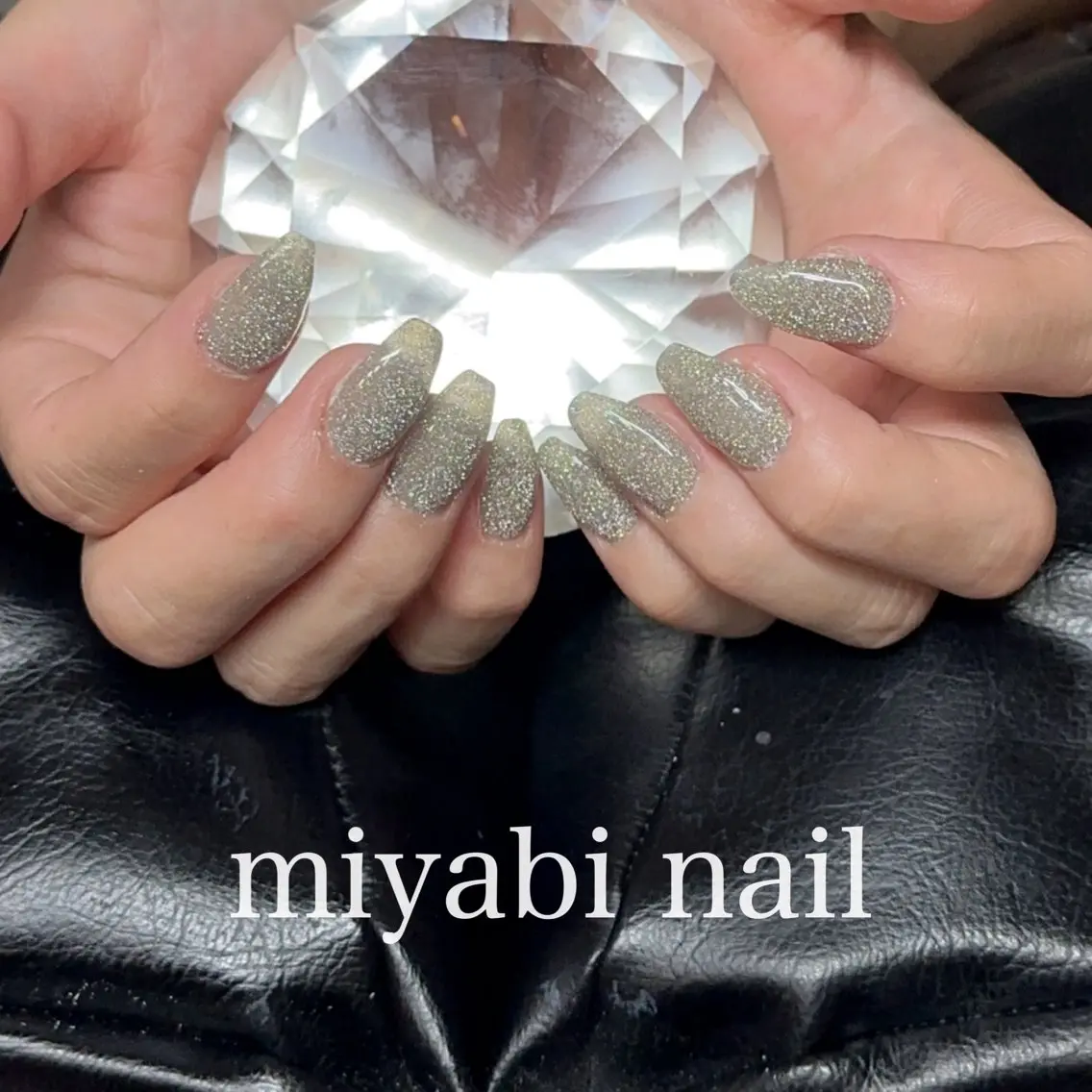 ネイル フラッシュネイル ジェルネイル キラキラネイル 持ち込み ハンドネイル miyabi nail 桂川駅近くのネイルデザイン
