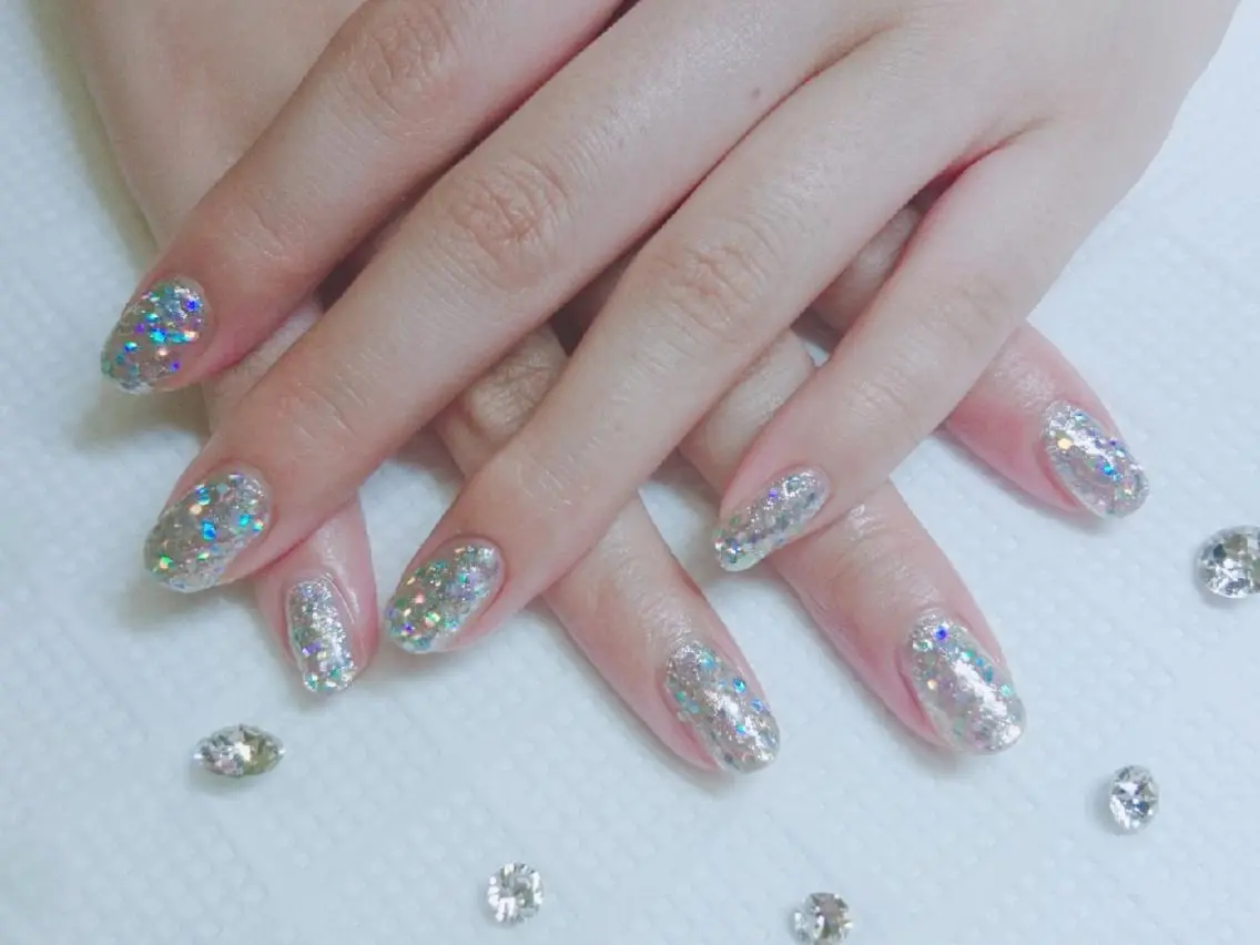ネイル ラメ(グリッター) ハンドネイル ハンドケア プライベートサロン Rosy Lilyのネイルデザイン