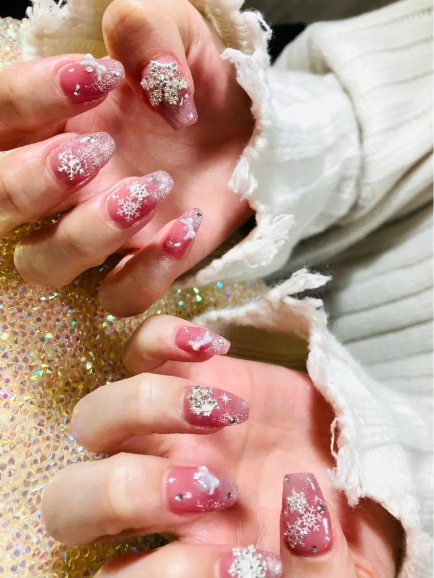 ネイル ハンドネイル ハンドケア 安藤 Charlotteのネイルデザイン