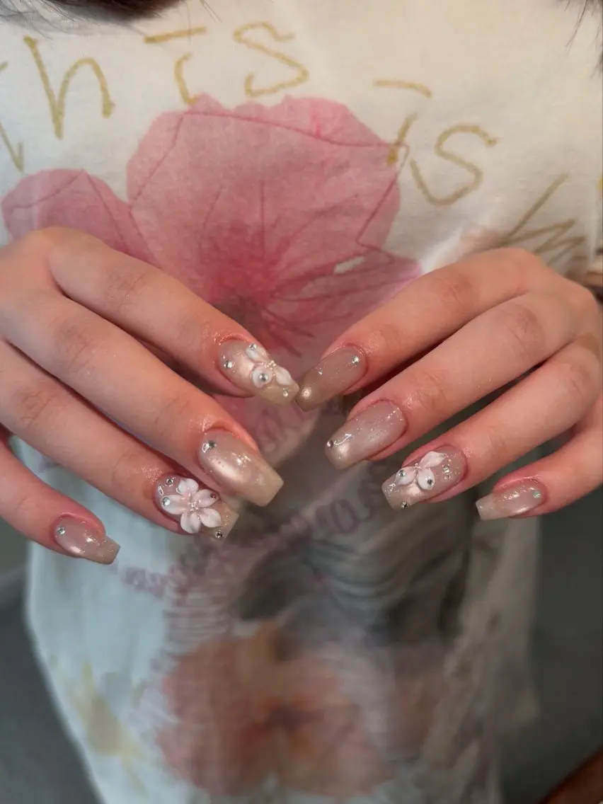 ネイル nail_era_ ainaのネイルデザイン