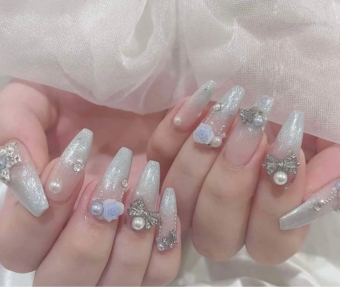 ネイル オーロラネイル チークネイル 長さ出し フットネイル フレンチネイル Lee Nails チップ長さだし専門店のネイルデザイン
