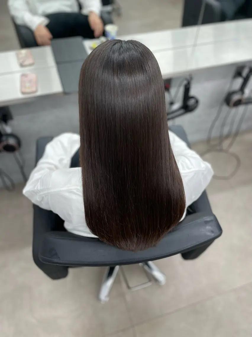 ロング カット 縮毛矯正 トリートメント CYNTHIADUE 店長｜ IRISUのヘアスタイル