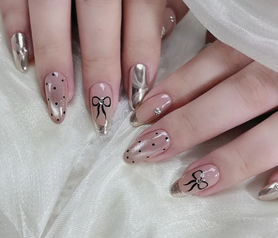 ネイル ハンドネイル ハンドケア 🍑 momo_nailのネイルデザイン