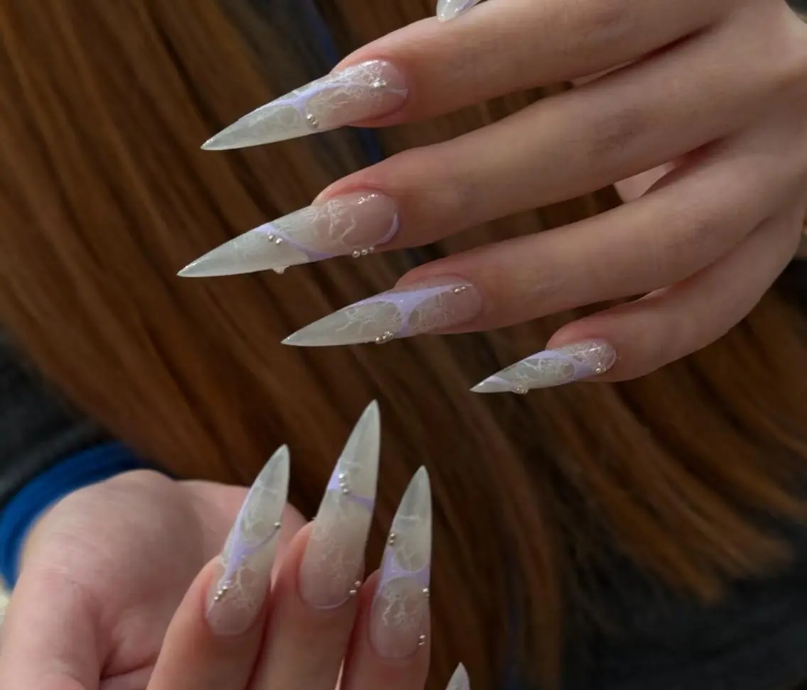 ネイル ハンドネイル 🎀 Ayaka_nailのネイルデザイン