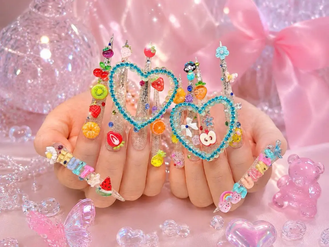 ネイル アートネイル オーロラネイル クリアネイル 長さ出し フレンチネイル ハンドネイル HOT Nail Salonのネイルデザイン