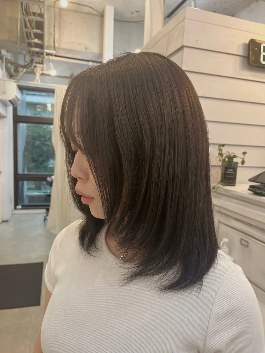 ミディアム カット ヘアカラー 無料カットモデル🦋 Maiaのヘアスタイル