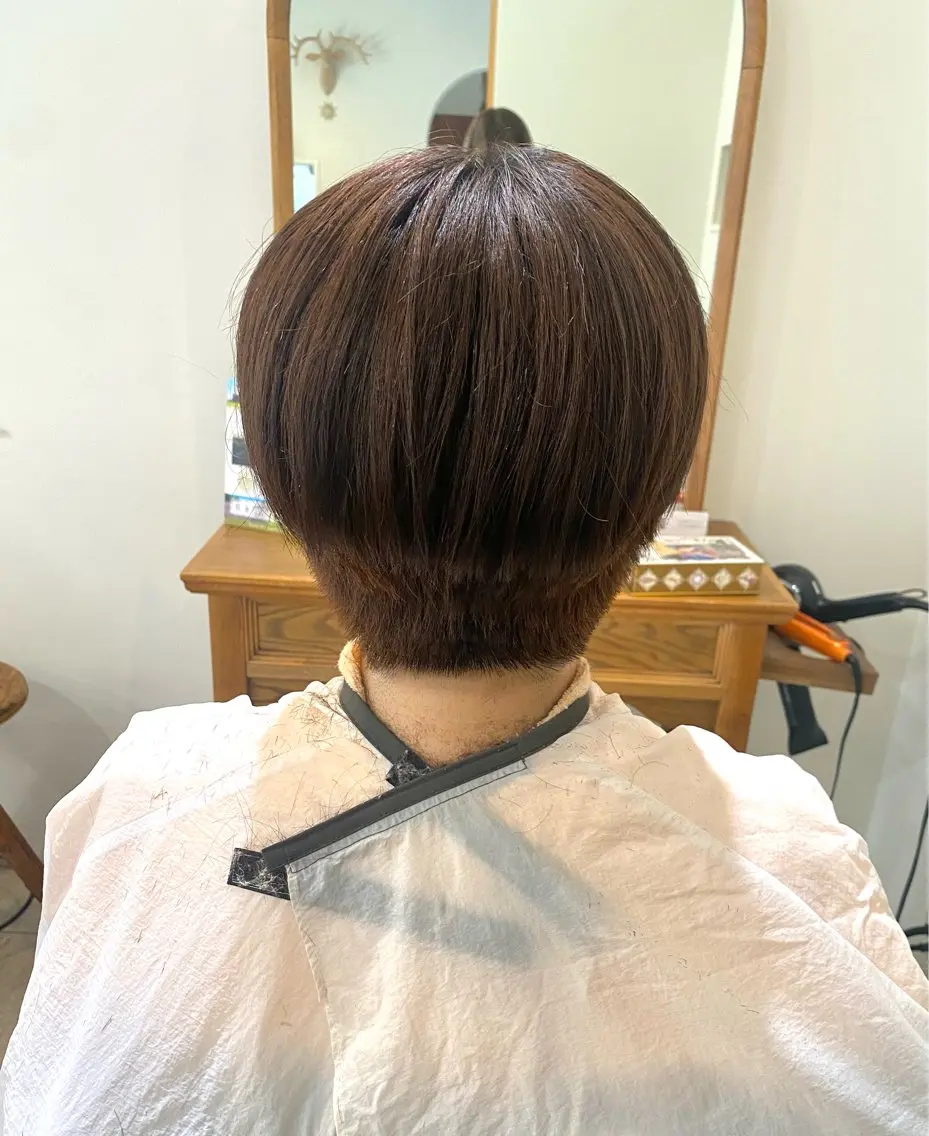 ショート LiC えりのヘアスタイル
