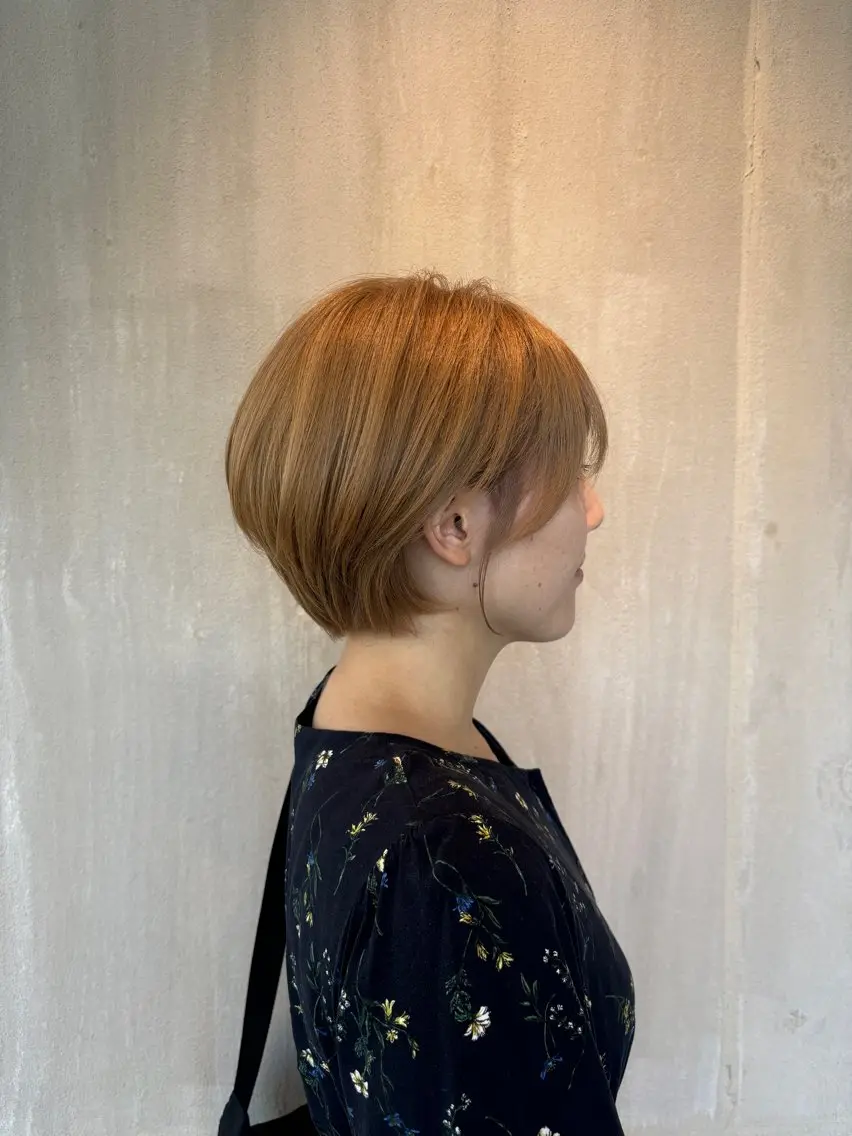ショート カラー ベージュカラー 小木曽 里華のヘアスタイル