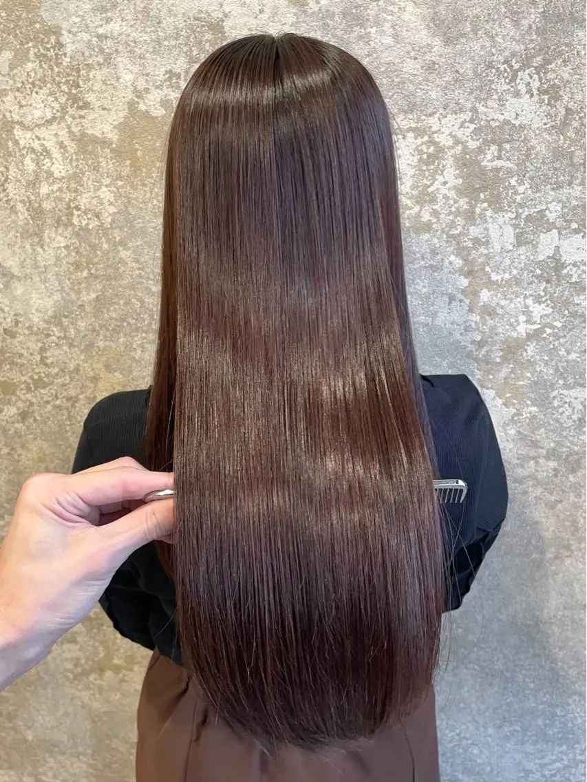 ロング カラー カット 縮毛矯正 西岡 莉緒のヘアスタイル