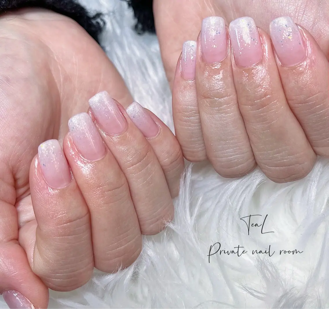 ネイル グラデーション オフィスネイル シンプルネイル TeaL nailのネイルデザイン