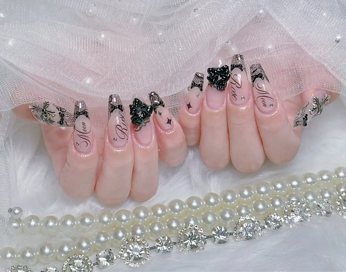 ネイル アートネイル ジェルネイル 韓国ネイル ニュアンスネイル ハンドネイル Luna Nail.Novaのネイルデザイン