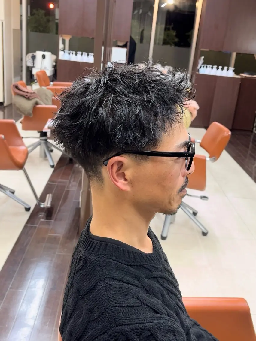 ショート パーマ メンズ メンズパーマ メンズツイストパーマ 刈り上げ ショートヘア ツイストパーマ 🧊メンズ特化🧊 高木航希のヘアスタイル