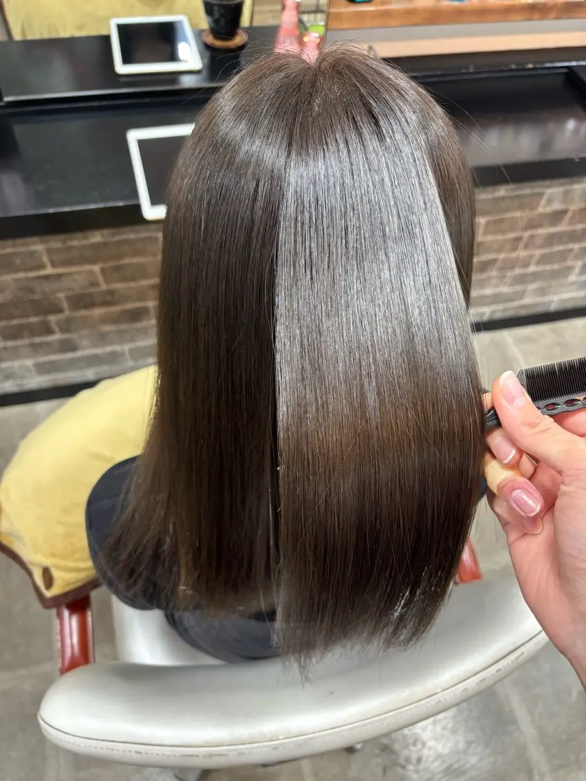 ロング カラー パーマ 透明感カラー 髪質改善 縮毛矯正 カット ヘアカラー 縮毛矯正 イツキ🌕デザインカ ラー🥨髪質改善🫧のヘアスタイル