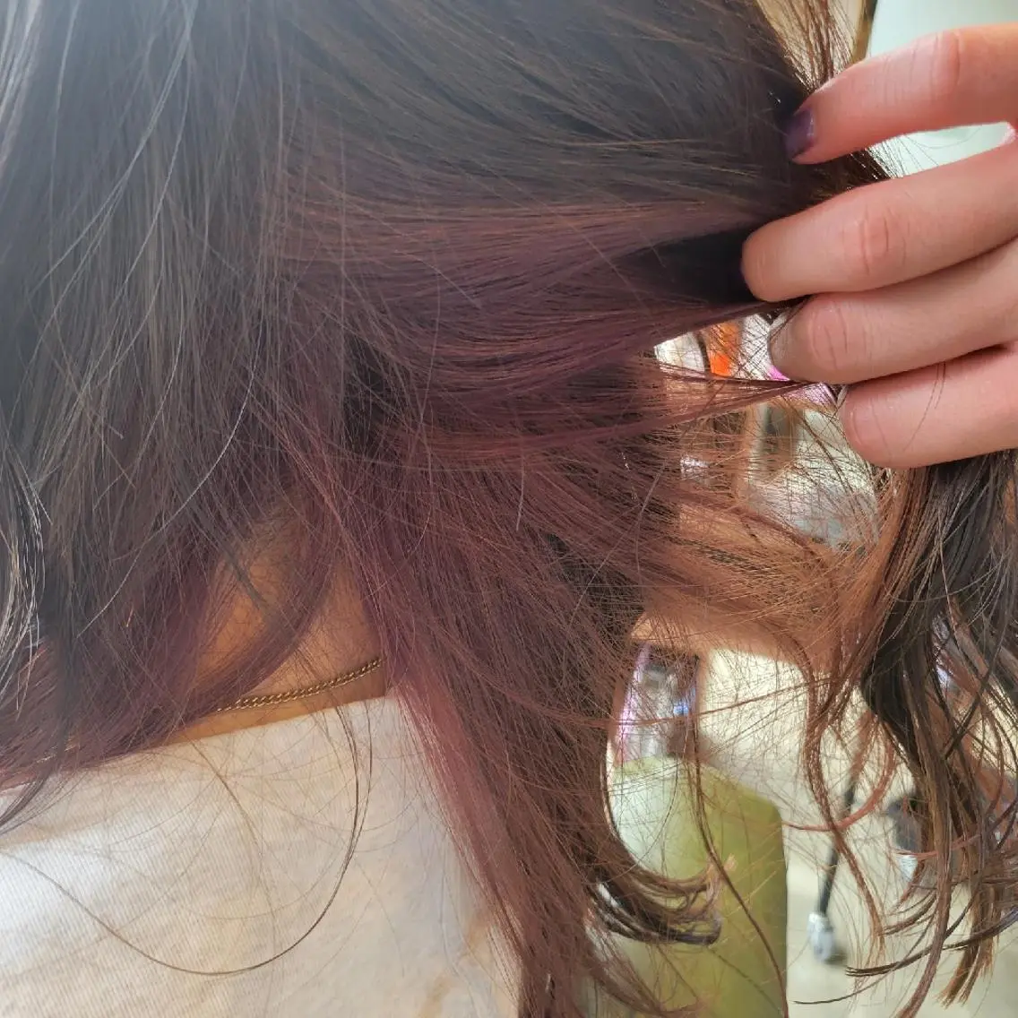 セミロング アッシュ 山口 そらのヘアスタイル