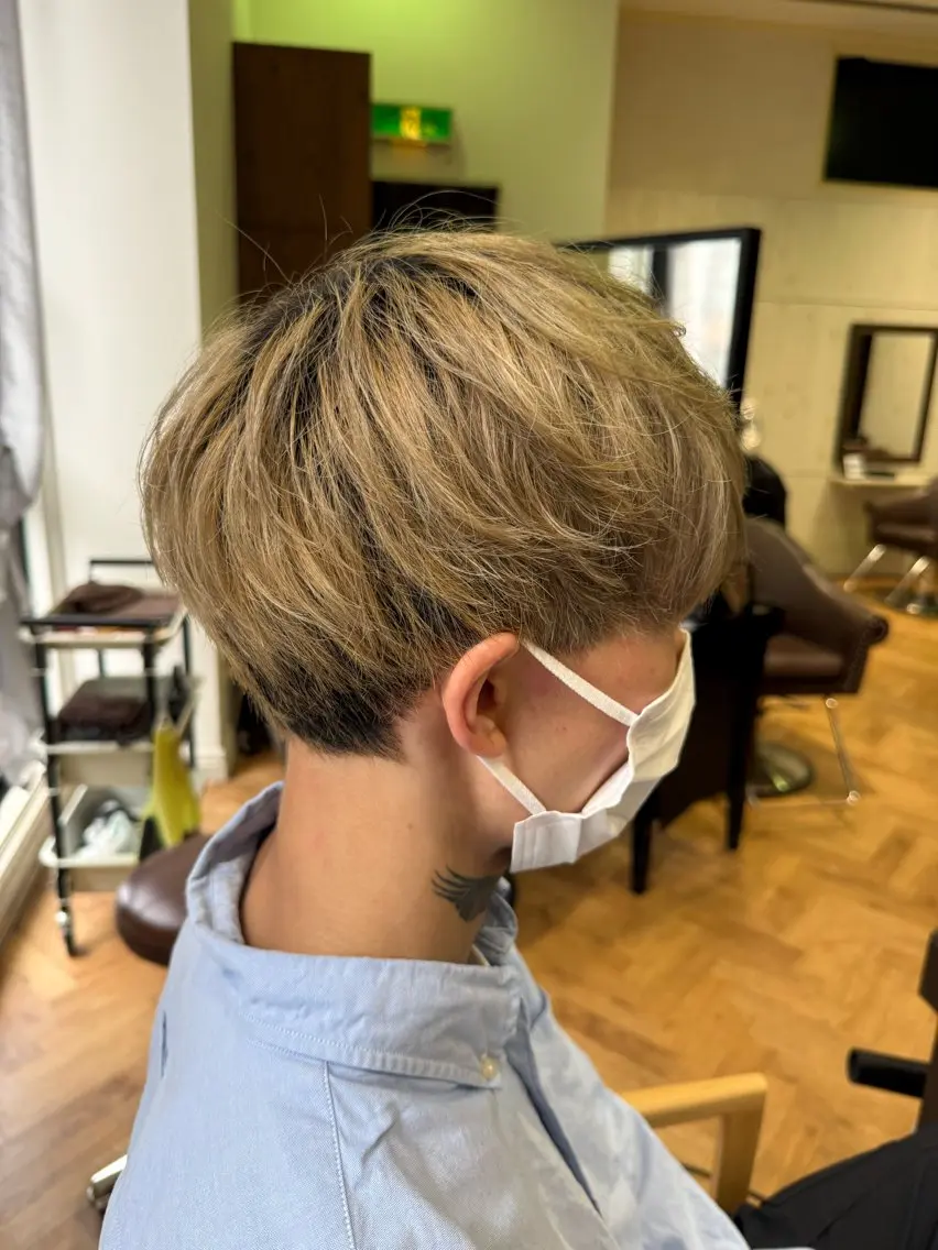ショート 溝口 槙里也のヘアスタイル