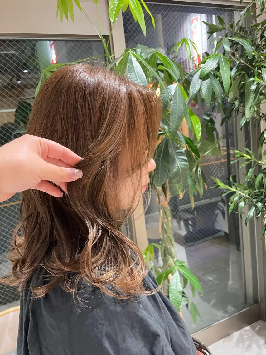 ミディアム カラー カット ヘアカラー トリートメント 🍐透明感カラー🍐 レイヤー/ベージュのヘアスタイル