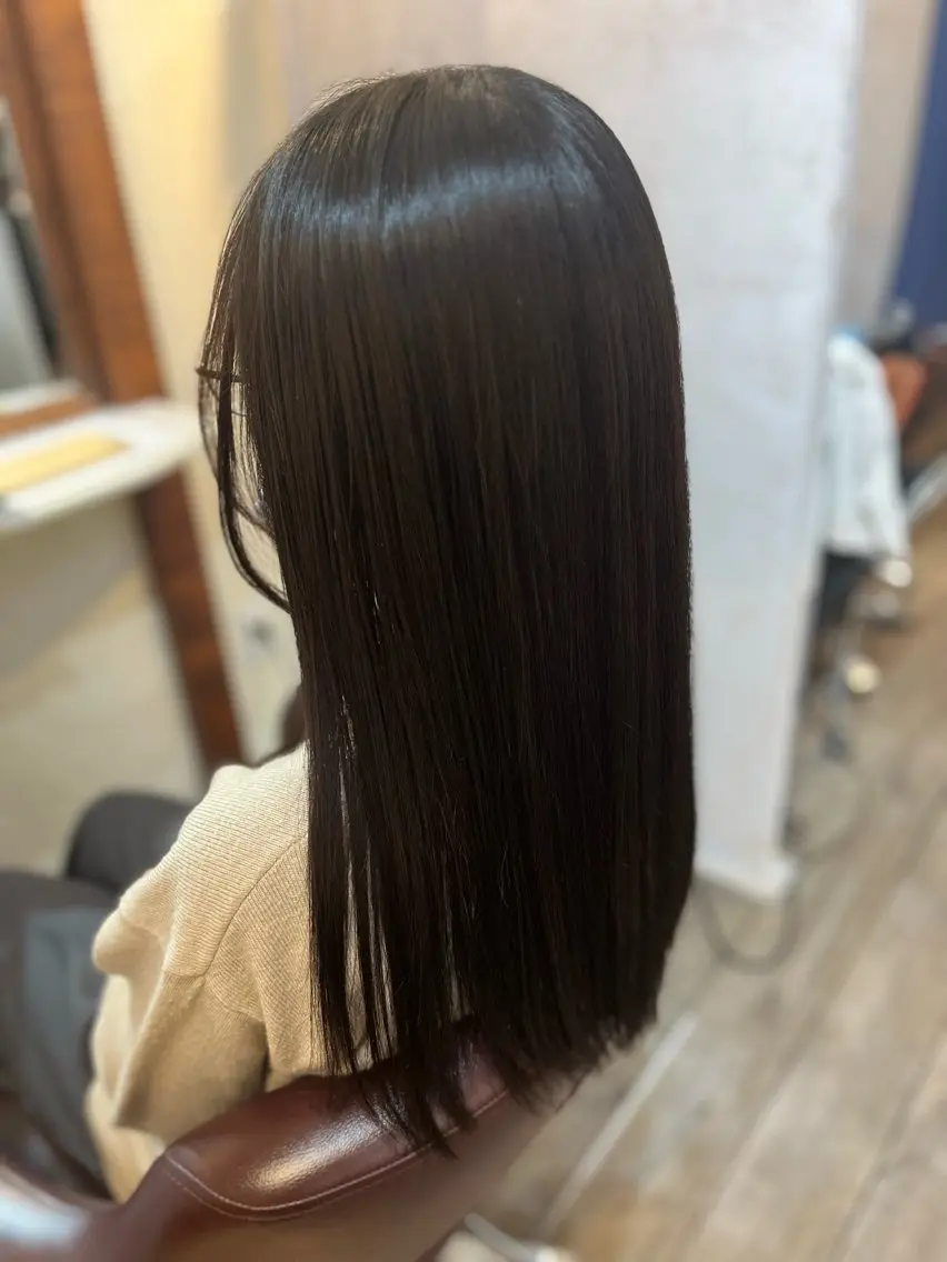 縮毛矯正＋髪ツヤトリートメントの写真
