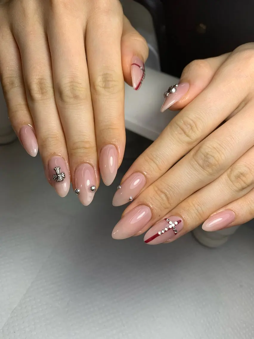 ネイル ハンドネイル フットネイル ハンドケア HANA 川越東口ネイルサロンのネイルデザイン