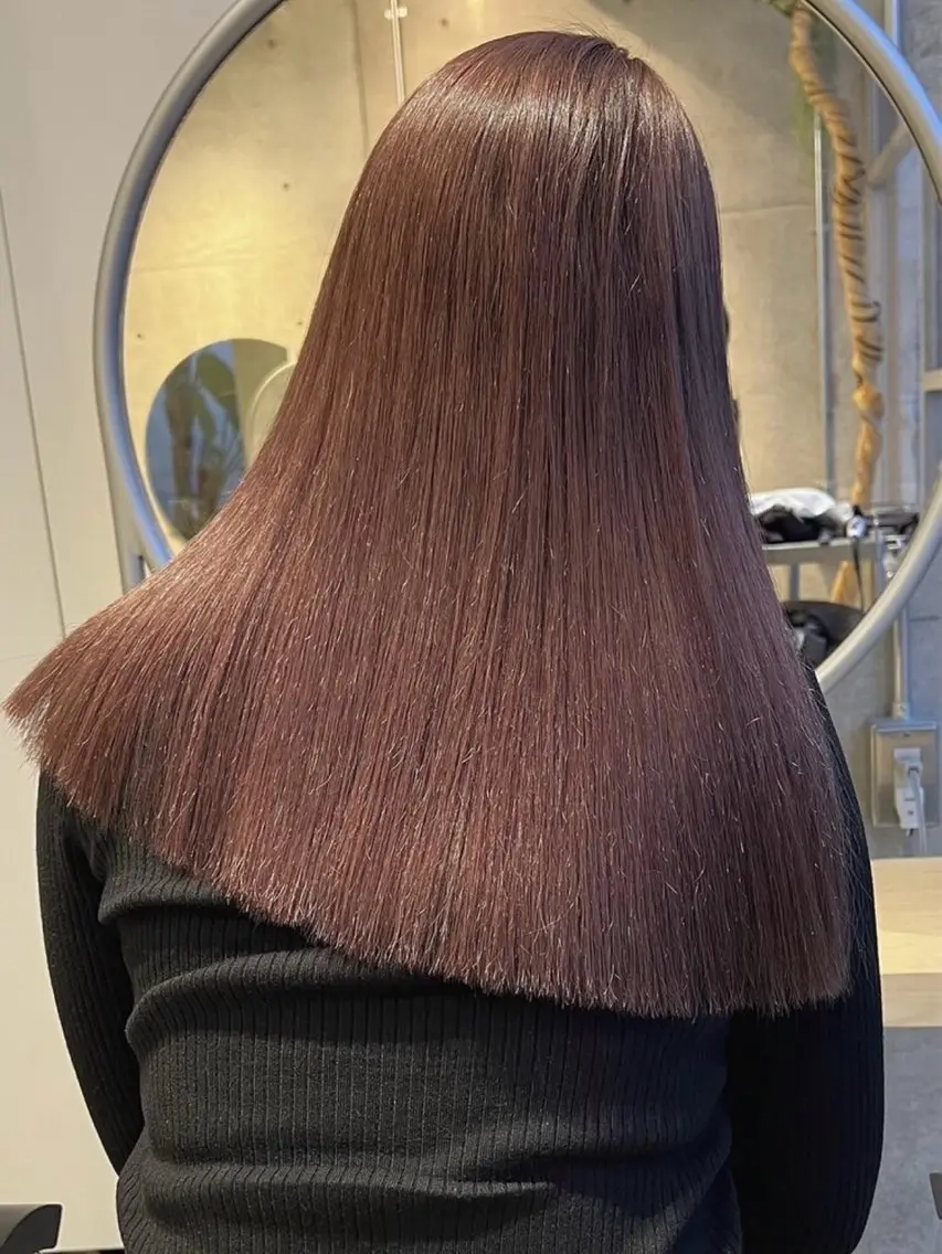 ロング カラー ヘアカラー 黒井 瑠菜のヘアスタイル