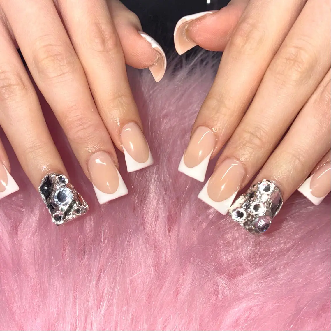 ネイル フレンチネイル Nail ヌシん家 AKANEのネイルデザイン