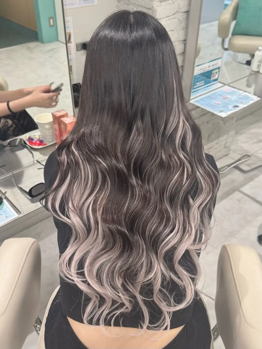 ロング ヘアアレンジ ヘアセット 向井 芽衣美のヘアスタイル