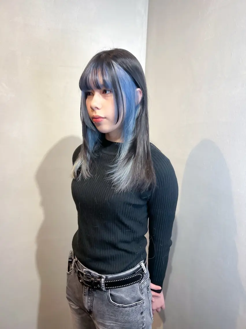 【インナーカラー】部分ブリーチ＋全体カラー＋トリートメント¥11000の写真