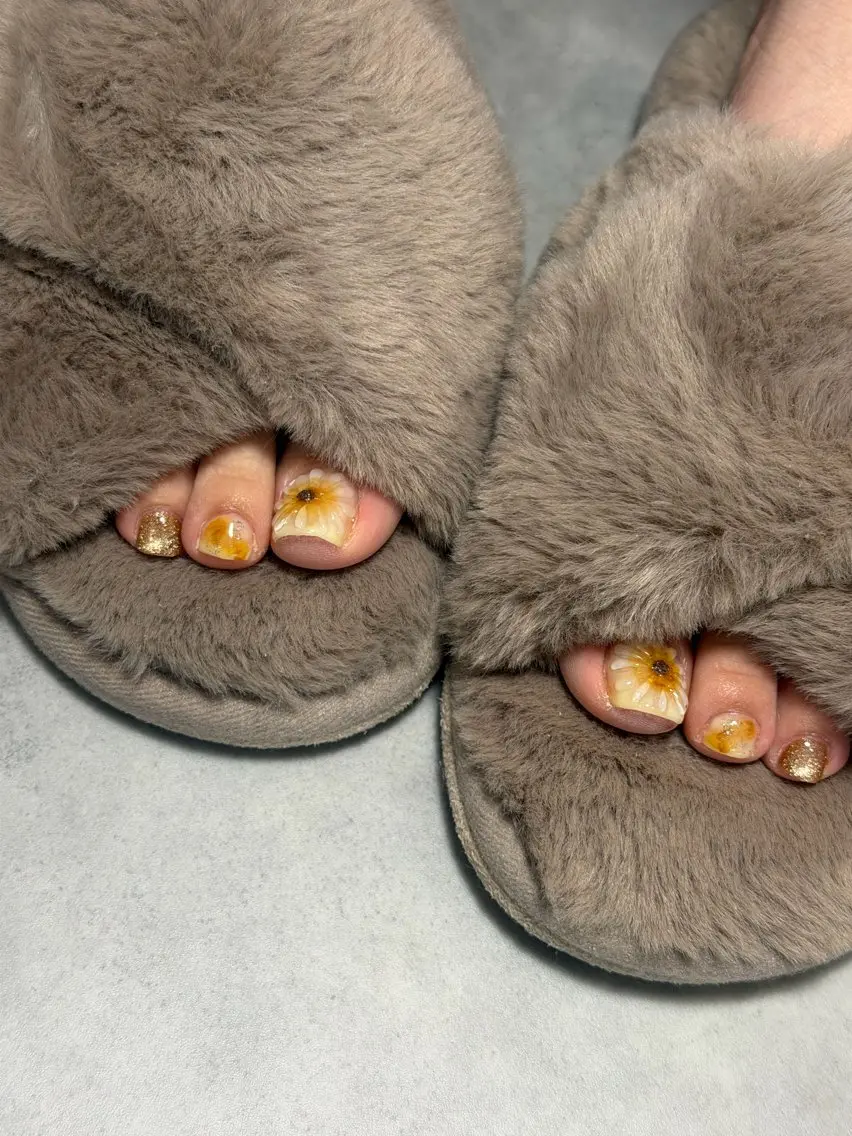 ネイル フットネイル Nalu nailのネイルデザイン
