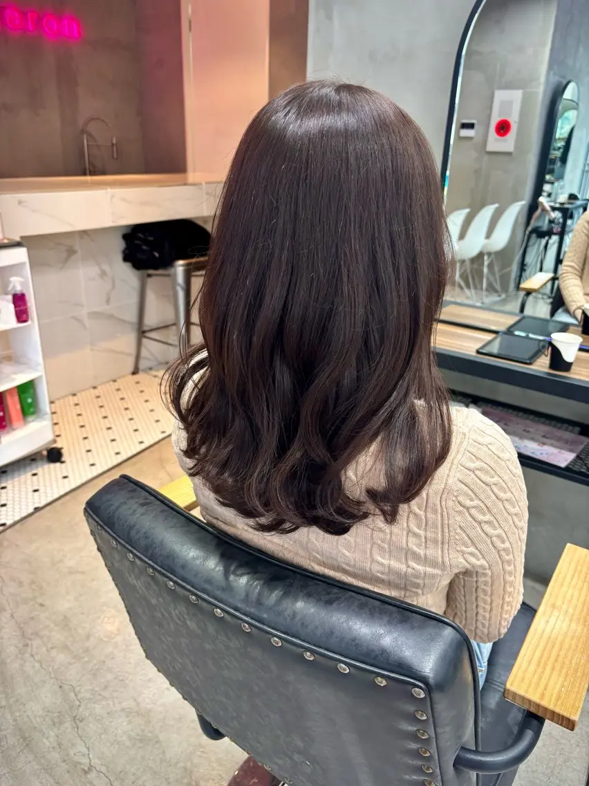 ミディアム カット ヘアカラー トリートメント 伊藤 優花のヘアスタイル