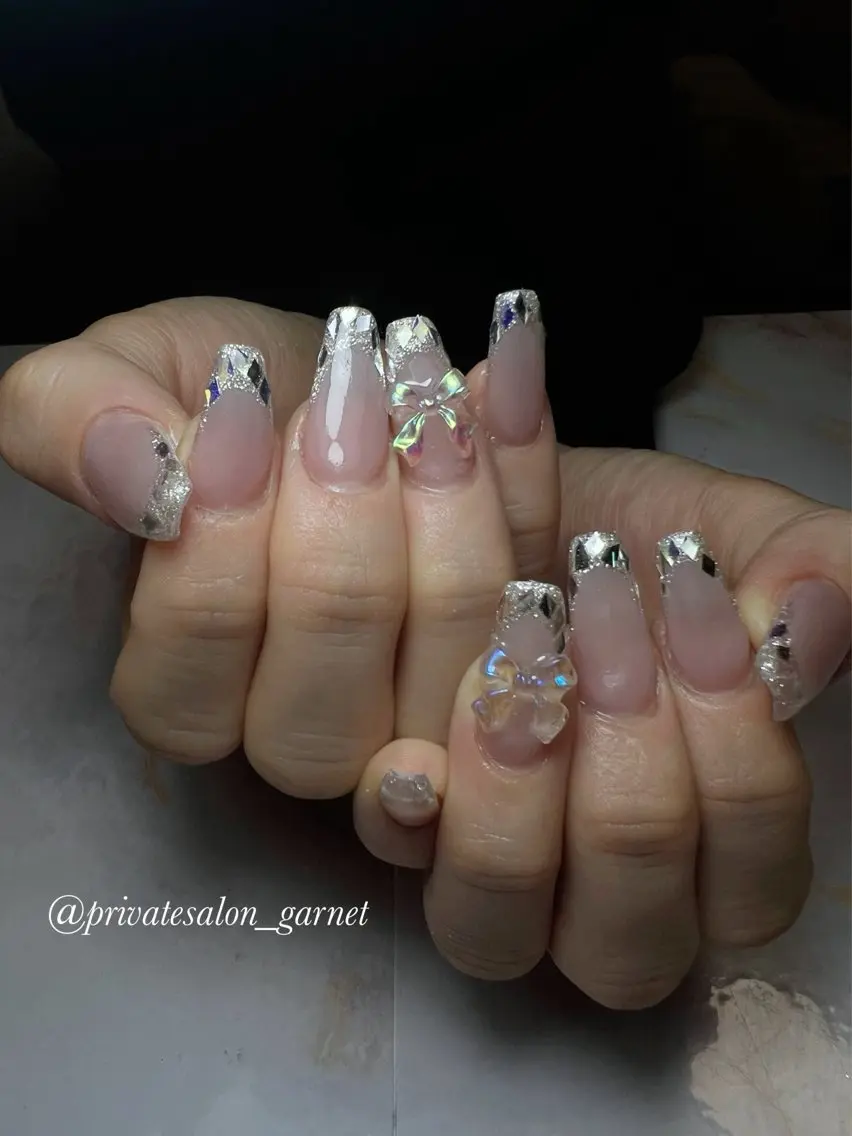 ネイル フレンチネイル ガラスフレンチ ワンホンネイル Garnet nailのネイルデザイン