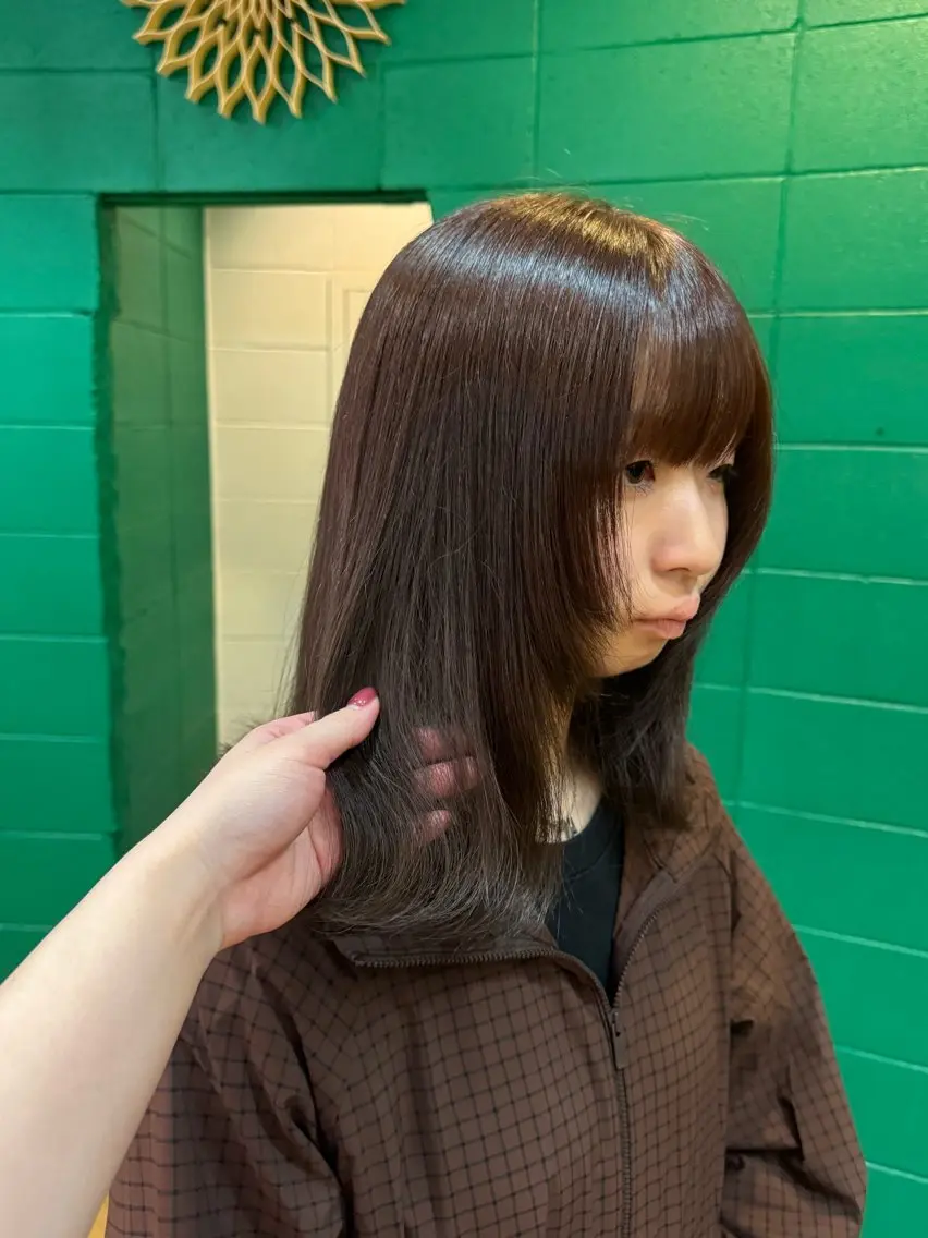 ミディアム ヘアカラー 八木 琴実のヘアスタイル