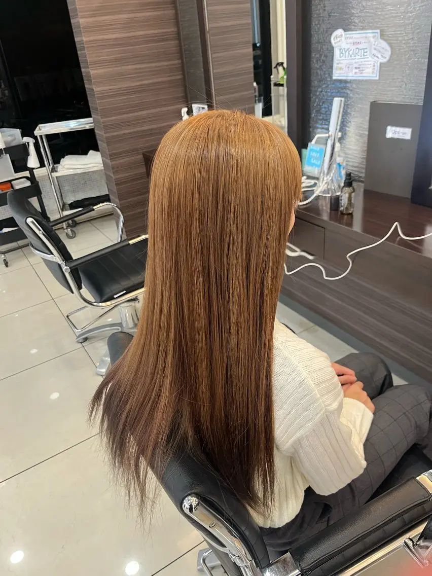 カラー ブリーチ ブリーチなしカラー 盛れる顔周り✨韓国式 レイヤーkanatoのヘアスタイル